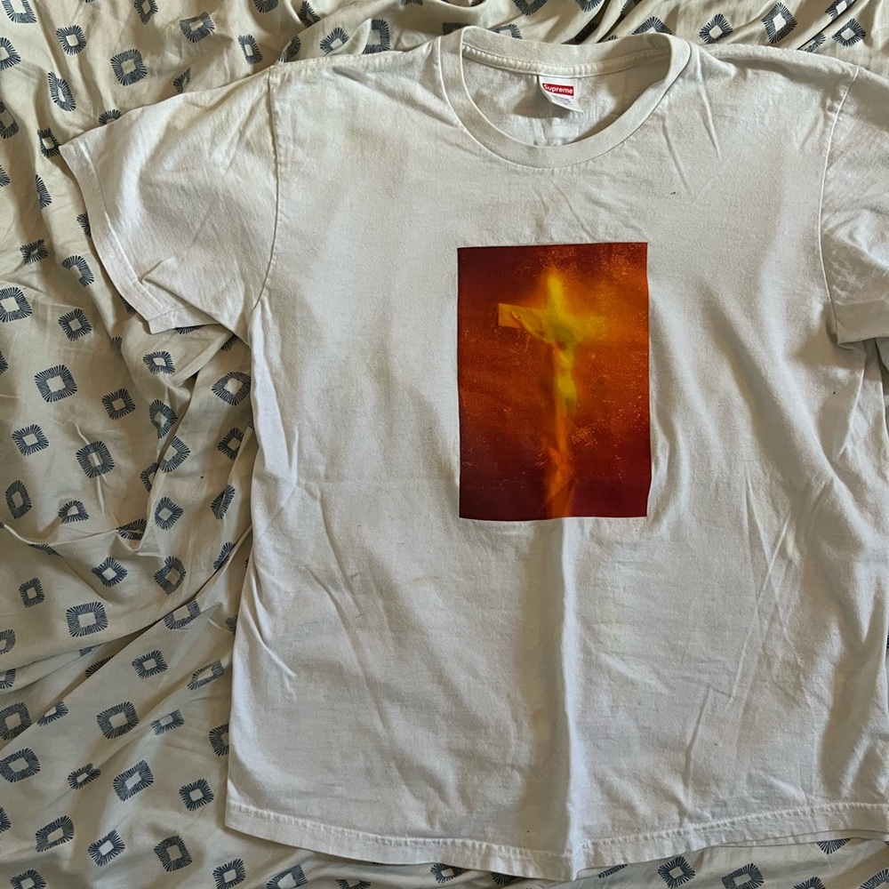 supreme tee shirt